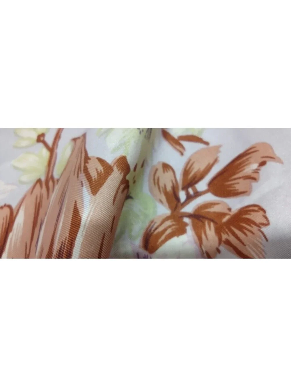 Beautiful Vintage Fine Silk Scarf Lilac Lavender Purple Florals LARGE SQUARE 34